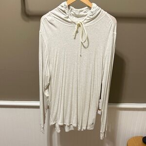 toes on the nose Men's Cream Lightweight Hooded Long-Sleeve Top